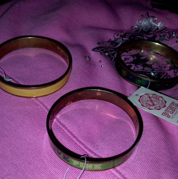 VS PINK BRACELETS - Picture 1 of 4